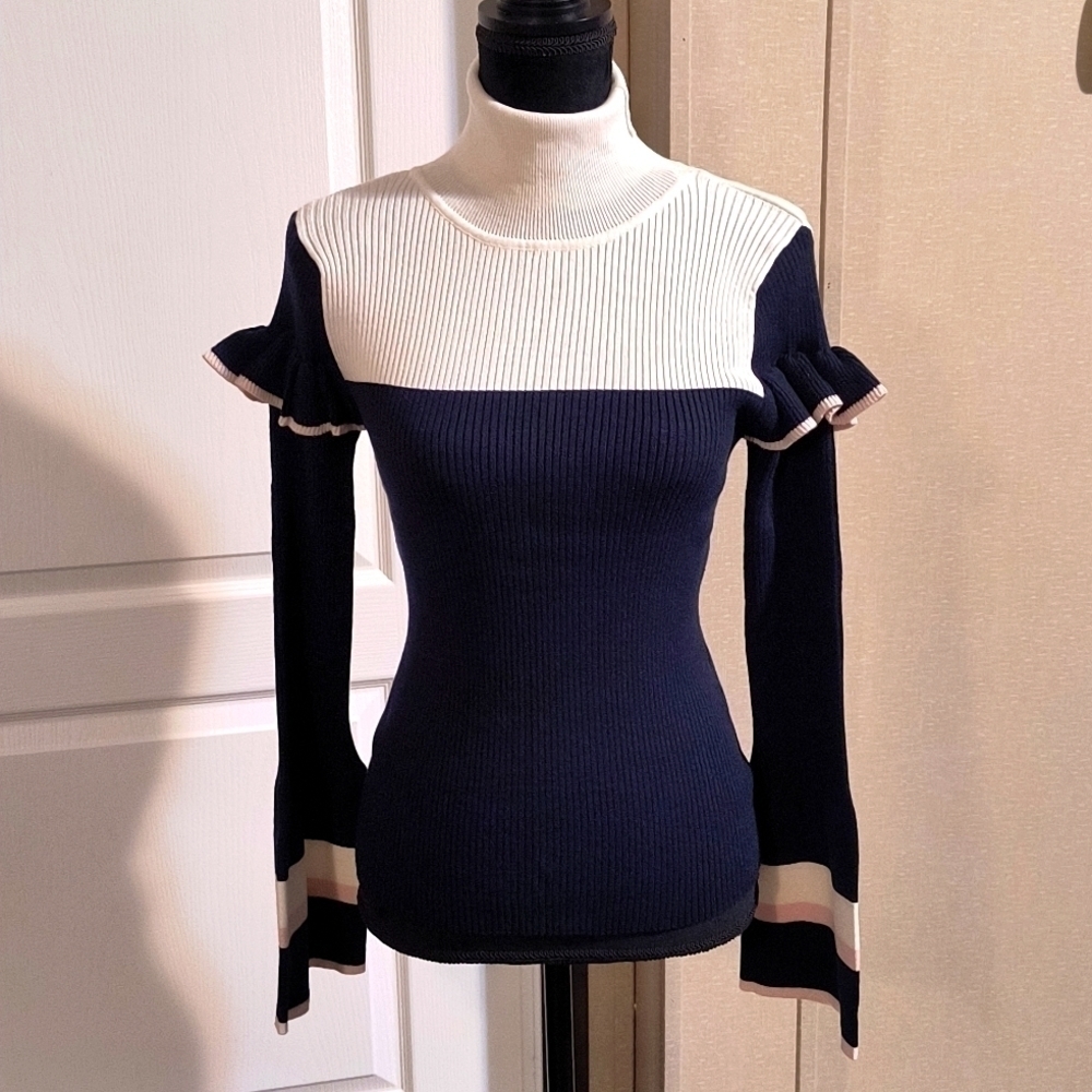 𝅺VERTIGO Collection Nicole Turtleneck Sweater Navy/Ivory Size S